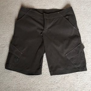 Athleta Dipper shorts brown size 4. EUC